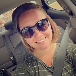 Meet your Posher, Corianne